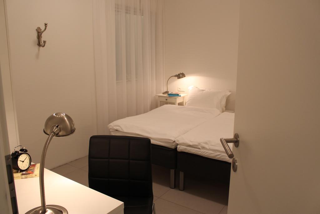 Halllandsnes Apartments Akureyri Szoba fotó